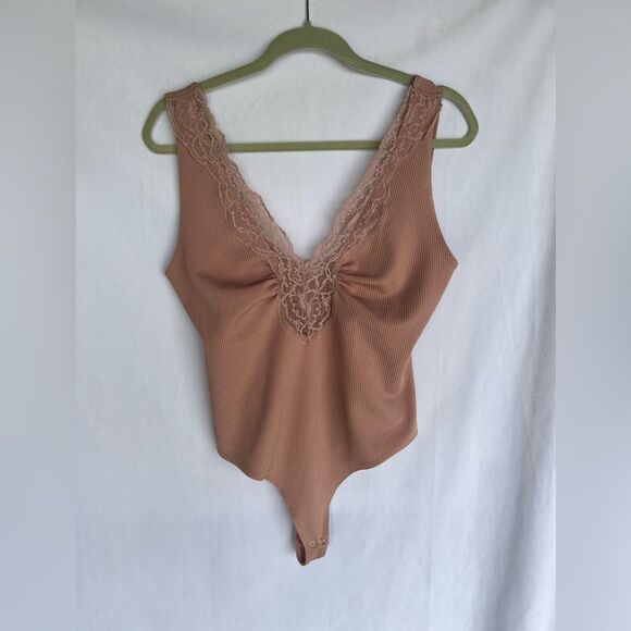 Free People First Call Bodysuit Mauve Pink Lace Sleeveless Basic L - Picture 5 of 10